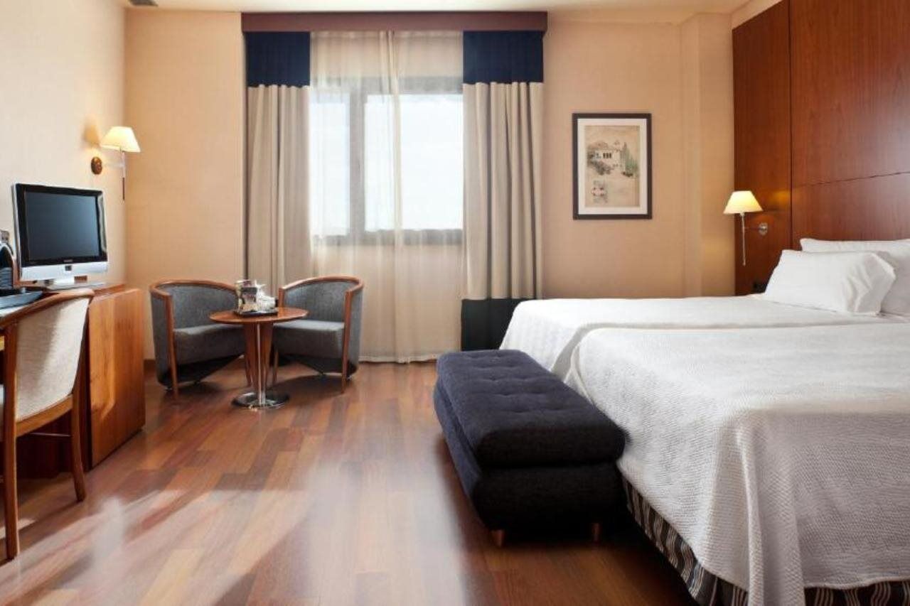 Hotel Occidental Viapol 4*
